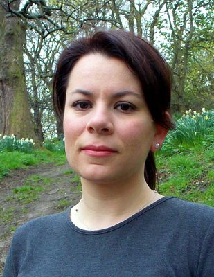 Dr Melinda Andoni